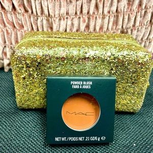 M.A.C. Powder Blush in Raizin